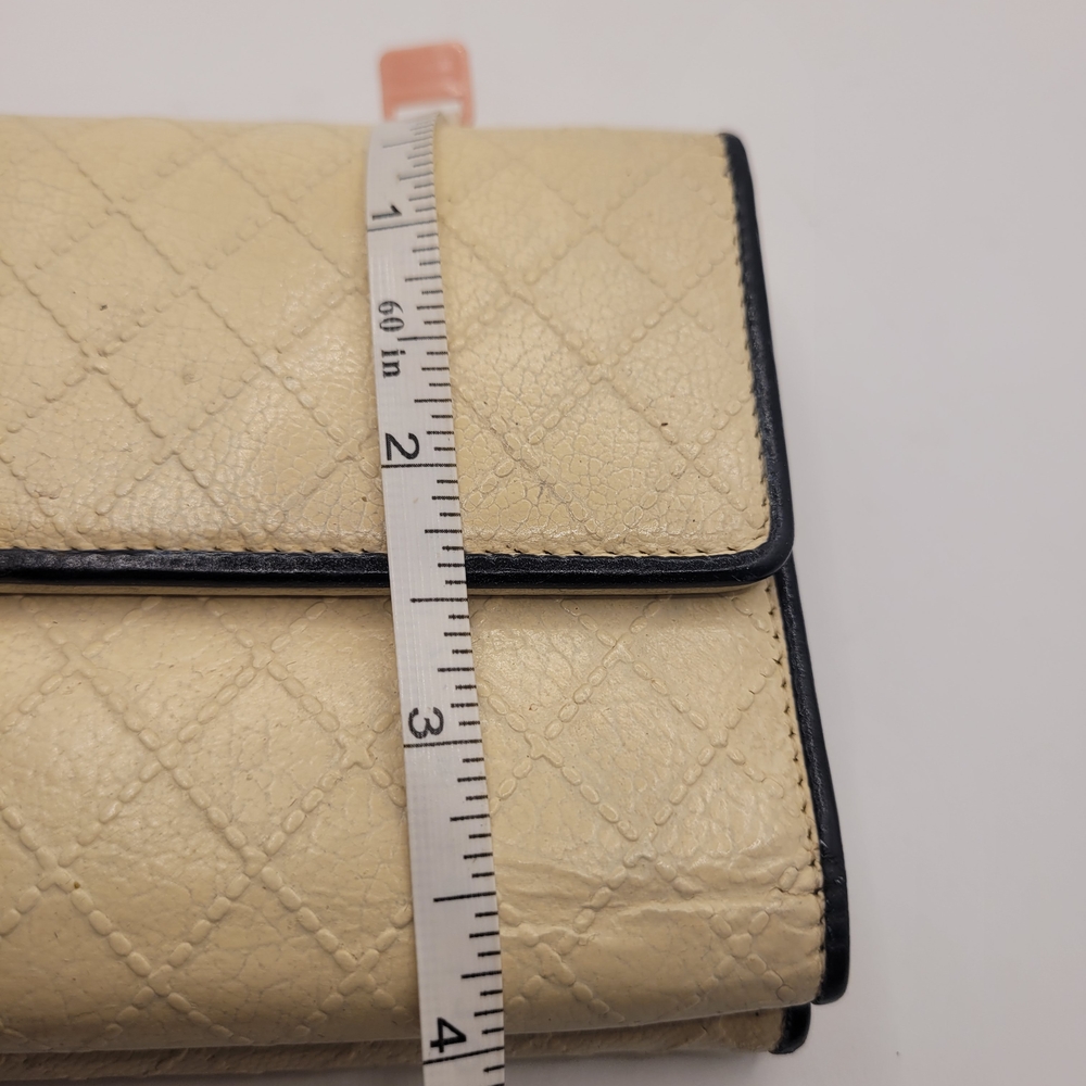 Chanel Cream CC Caviar Leather Wallet - Picture 8 of 9